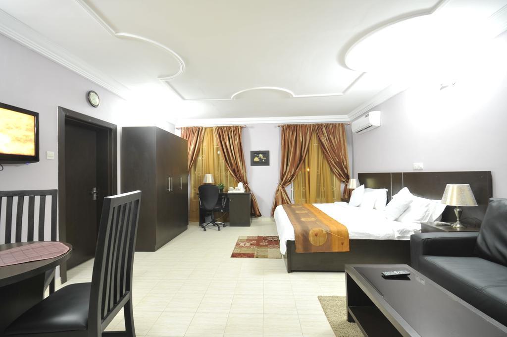 Sheer Luxury Apartments And Suites Abuja Habitación foto