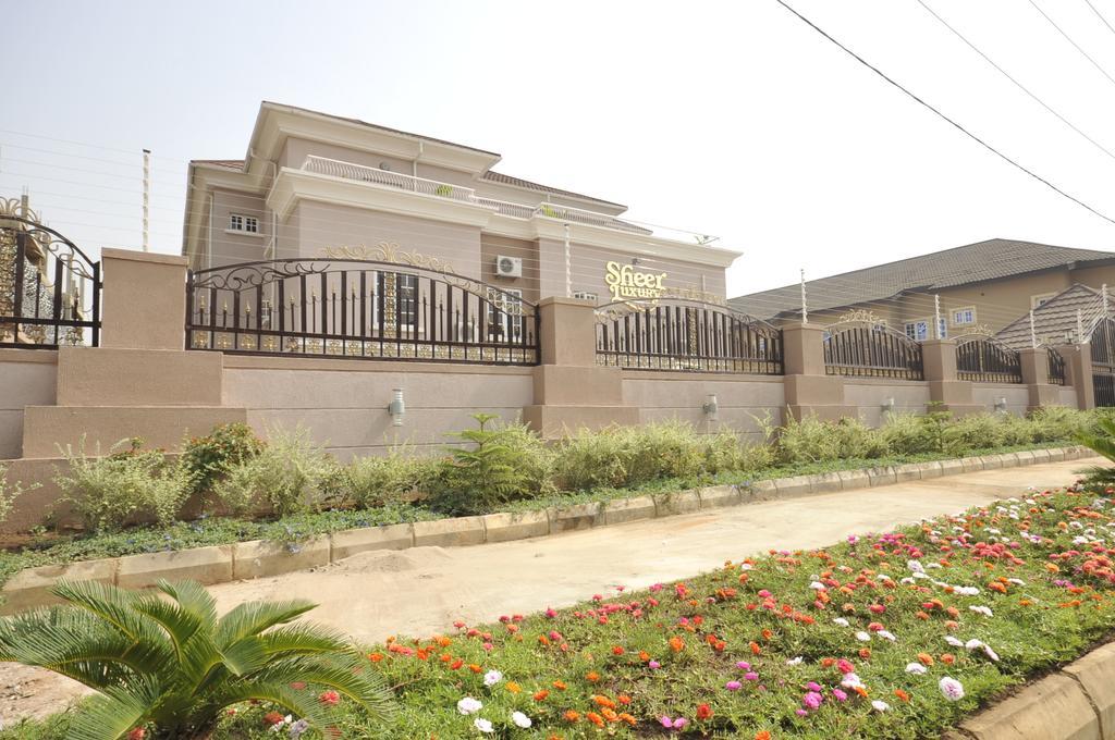 Sheer Luxury Apartments And Suites Abuja Exterior foto